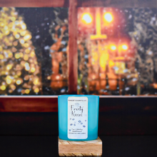 Load image into Gallery viewer, Frosty Kisses Candle