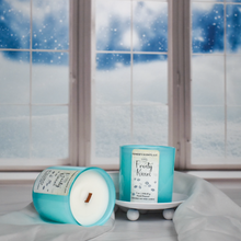 Load image into Gallery viewer, Frosty Kisses Candle