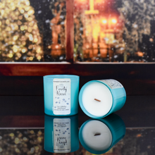 Load image into Gallery viewer, Frosty Kisses Candle
