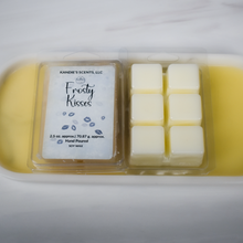 Load image into Gallery viewer, Frosty Kisses Wax Melt
