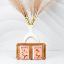 Load image into Gallery viewer, 2.5 oz soy wax melts for vibrant tropical home fragrance
