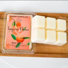 Load image into Gallery viewer, Flameless wax melts with bright citrus and warm tonka notes
